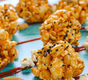  JOLLY TIME Classic Popcorn Ball Maker, Fun & Easy to Make Pop  Corn Balls, Perfect for Holidays and Kids : Home & Kitchen